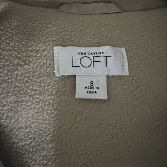 Puffer Vest - Picture 4 of 4